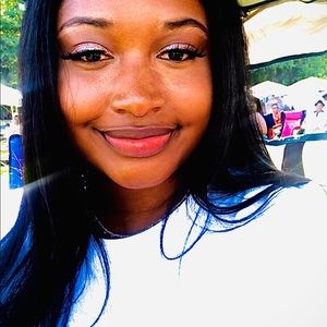 Meet your Posher, Toni